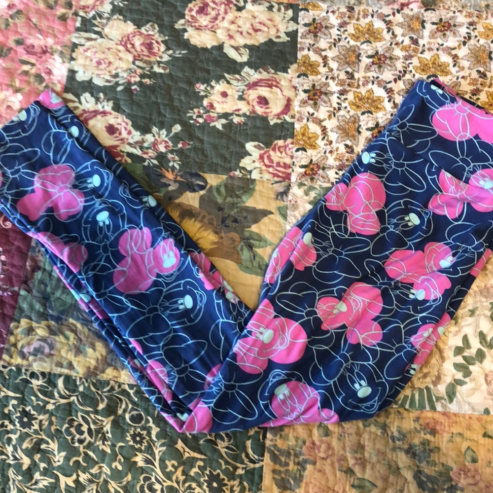 Disney LuLaRoe Minnie Mouse Leggings One Size